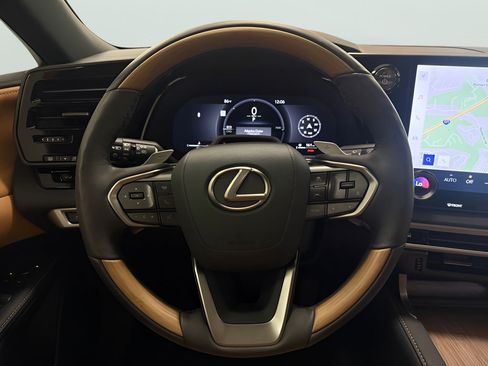Used 2025 Lexus RX 350h w/ Convenience Package AWD/4WD image 17