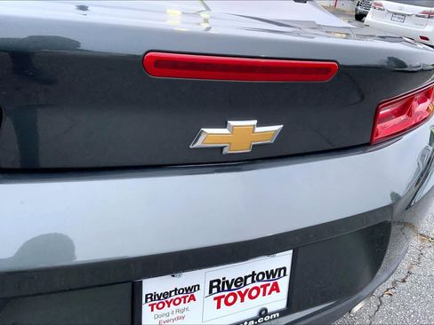 Used 2017 Chevrolet Camaro LT image 28