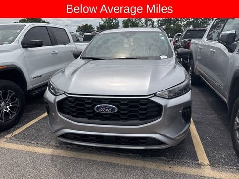 Used 2023 Ford Escape ST-Line w/ Equipment Group 301A FWD image 3