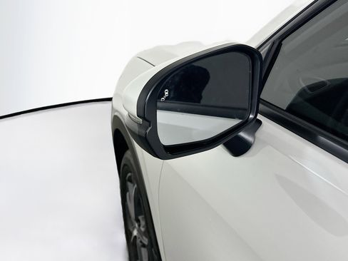 Used 2025 Honda HR-V EX-L image 16