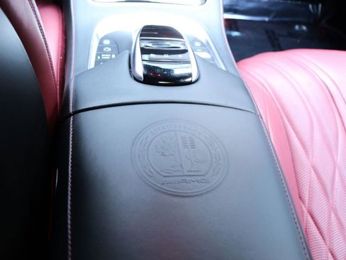 Used 2015 Mercedes-Benz S 63 AMG 4MATIC Coupe image 23