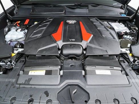 Used 2023 Audi RS Q8 4.0T image 36