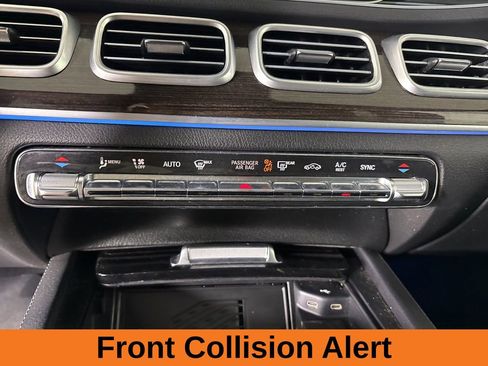 Used 2024 Mercedes-Benz GLE 350 4MATIC image 19