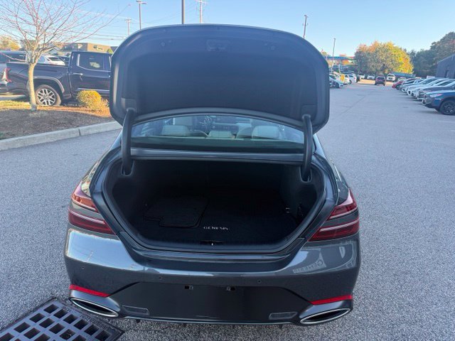 Used 2022 Genesis G70 3.3T w/ Sport Advanced Package AWD/4WD image 13