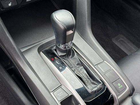 Used 2018 Honda Civic Sport Touring image 17