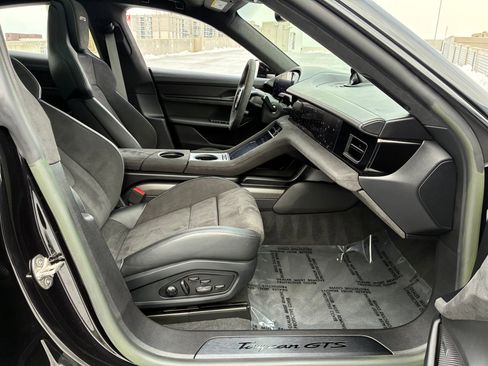 Certified 2023 Porsche Taycan GTS image 21