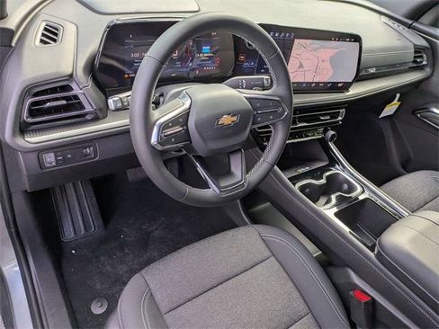 New 2026 Chevrolet Traverse LT w/ Driver Confidence Package image 9