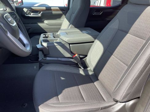 New 2026 GMC Sierra 1500 Elevation image 22