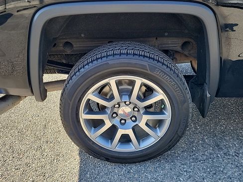 Used 2016 GMC Sierra 1500 Denali w/ Enhanced Driver Alert Package AWD/4WD image 9
