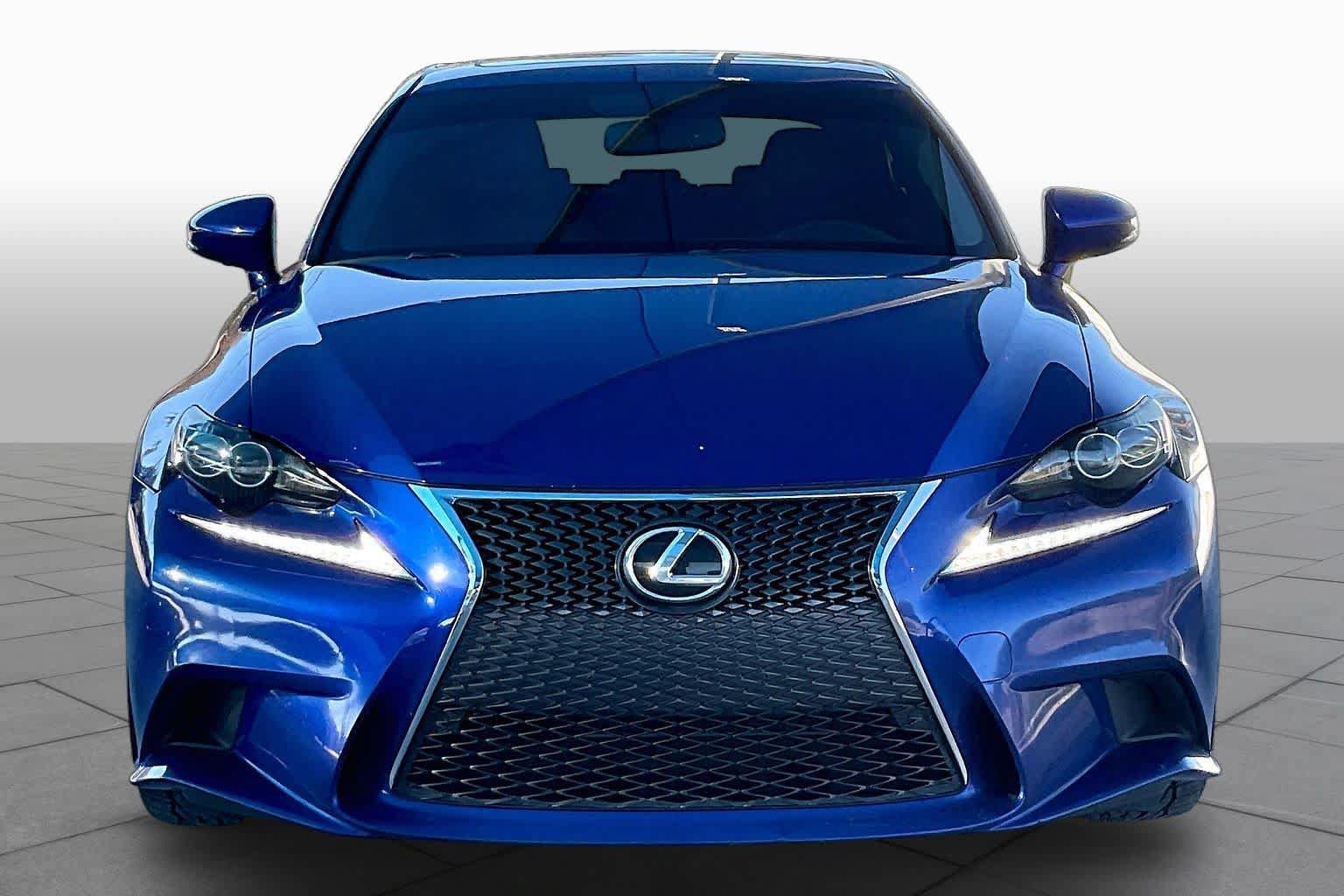 Used 2016 Lexus IS 200t RWD image 4