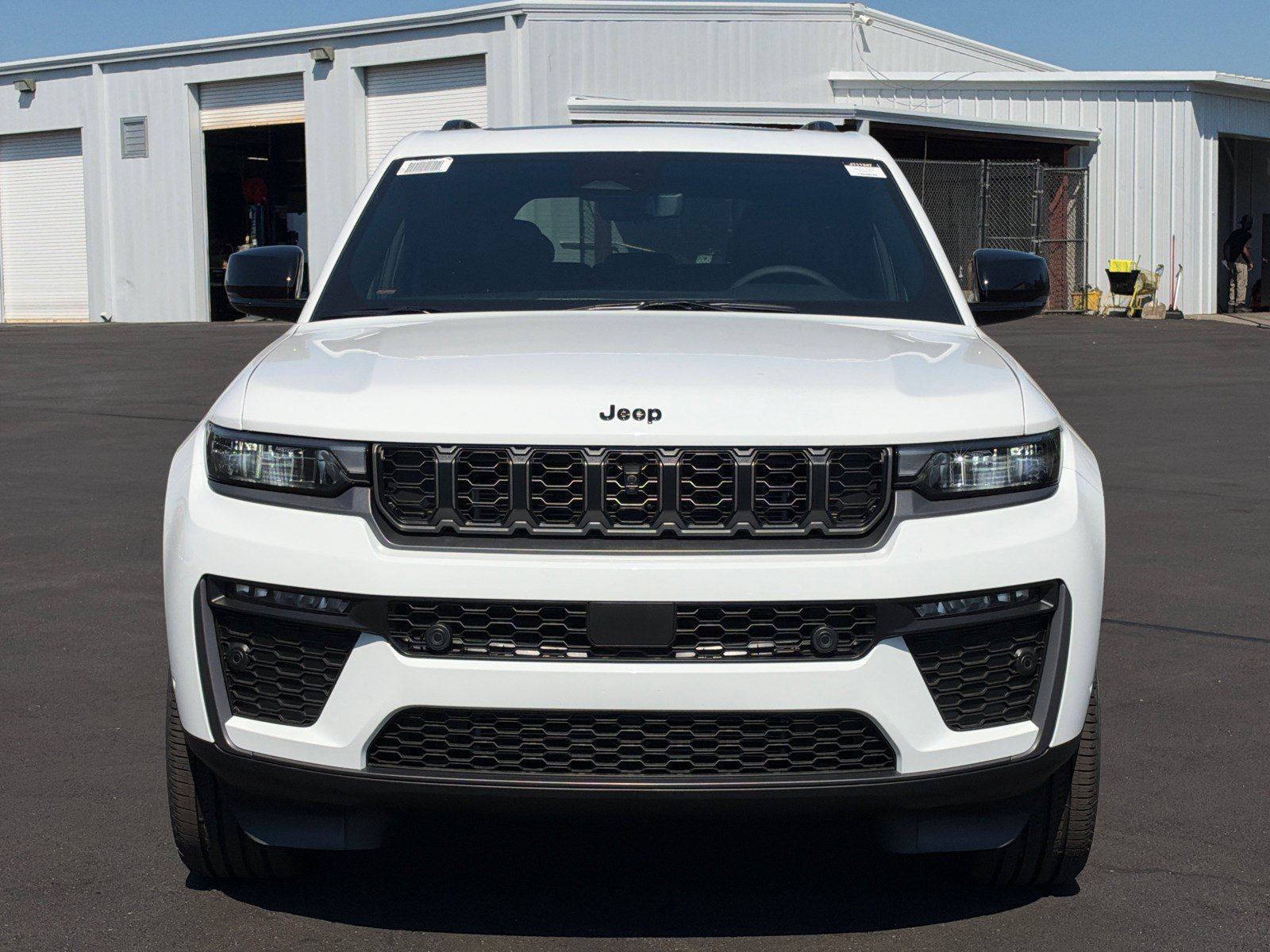 New 2026 Jeep Grand Cherokee Limited AWD/4WD image 2