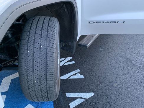 Used 2021 GMC Sierra 1500 Denali w/ Denali Ultimate Package image 12