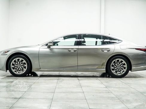 Used 2018 Lexus LS 500 w/ Interior Upgrade Package RWD image 10