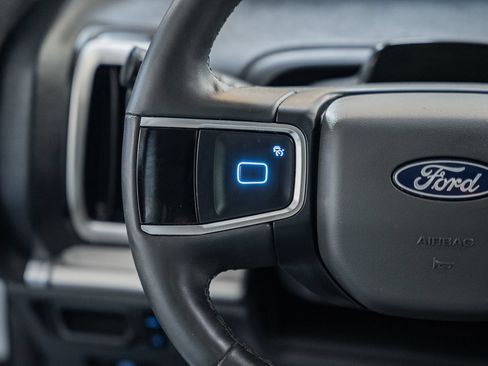 Used 2025 Ford Expedition Max Active RWD image 34