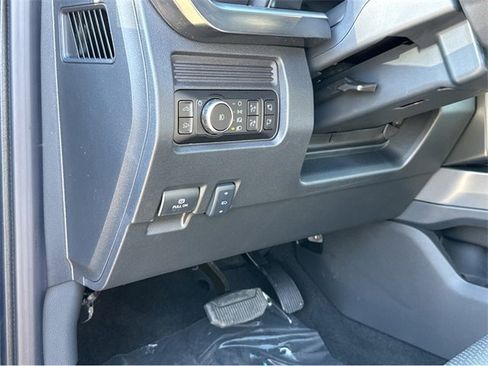 New 2025 Ford F250 Lariat w/ Lariat Ultimate Package image 35