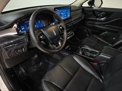 New 2025 Lincoln Corsair Reserve w/ Jet Appearance Package image 16