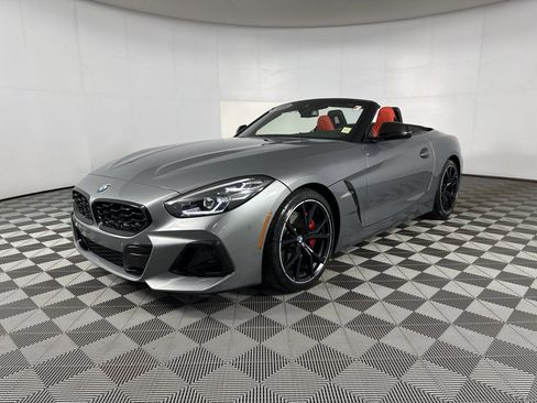 Certified 2023 BMW Z4 M40i w/ Premium Package RWD image 7