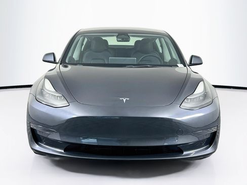 Used 2023 Tesla Model 3 Standard Range RWD image 2