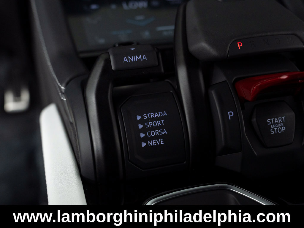 Used 2025 Lamborghini Urus S AWD/4WD image 25