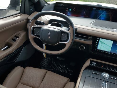 New 2026 Lincoln Navigator Black Label AWD/4WD image 29