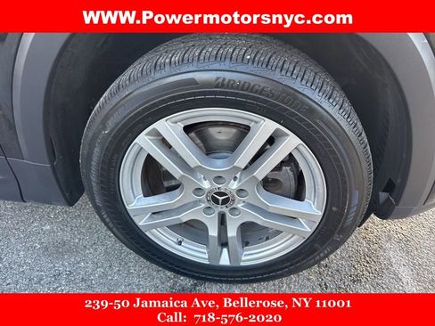 Used 2021 Mercedes-Benz GLB 250 4MATIC w/ Premium Package image 10