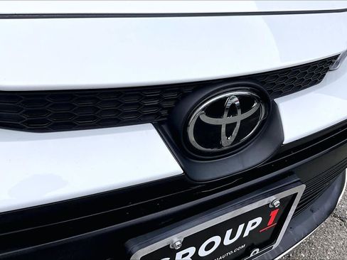 Used 2025 Toyota Corolla LE FWD image 28