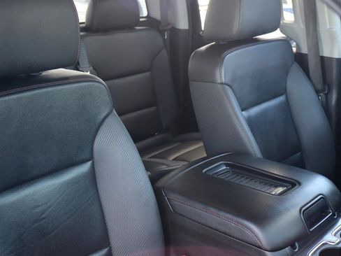 Used 2018 GMC Sierra 1500 SLT w/ All Terrain X Package AWD/4WD image 16