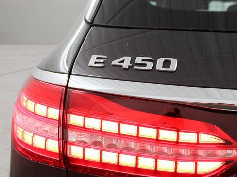 Used 2023 Mercedes-Benz E 450 4MATIC All-Terrain Wagon image 32