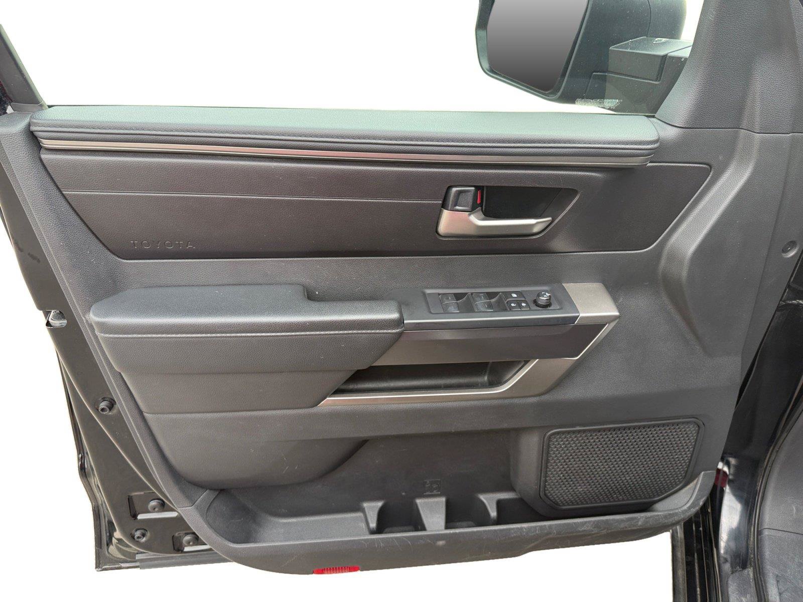 Used 2025 Toyota Tundra SR5 AWD/4WD image 9