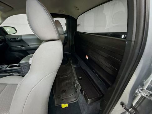 Used 2023 Toyota Tacoma SR image 22
