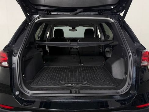 Used 2023 Chevrolet Equinox LT AWD/4WD image 12