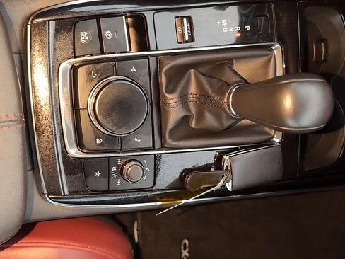 Certified 2025 MAZDA CX-30 AWD 2.5 S w/ Preferred Package image 18