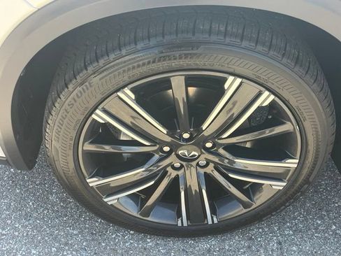 Certified 2022 INFINITI QX50 Luxe w/ Appearance Package FWD image 30