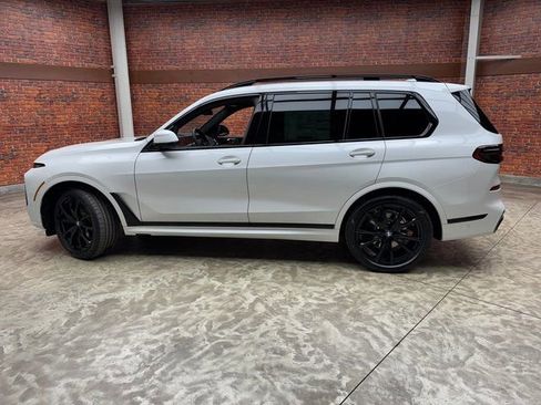 New 2026 BMW X7 xDrive40i w/ M Sport Package image 2