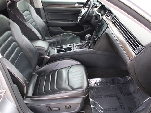 Used 2019 Volkswagen Arteon SEL FWD image 12
