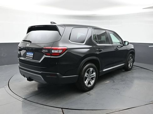 Used 2023 Honda Pilot EX-L image 6
