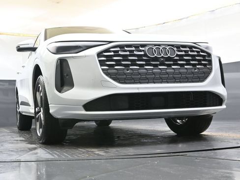 Used 2025 Audi Q5 Premium Plus w/ Premium Plus AWD/4WD image 43