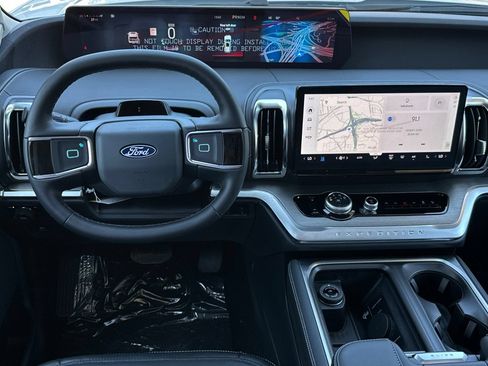 New 2027 Ford Expedition Max Platinum w/ Driver's Package AWD/4WD image 13
