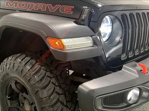 Used 2022 Jeep Gladiator Mojave w/ LED Lighting Group AWD/4WD image 40