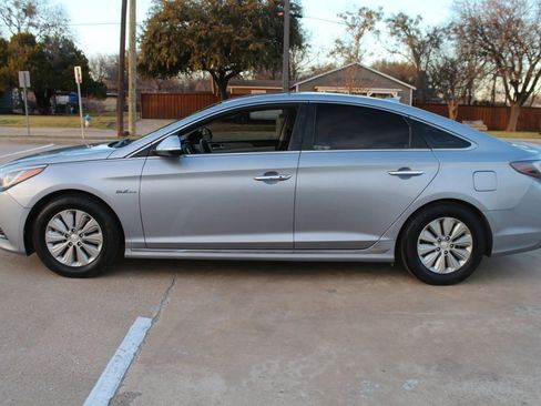 Used 2016 Hyundai Sonata SE image 4