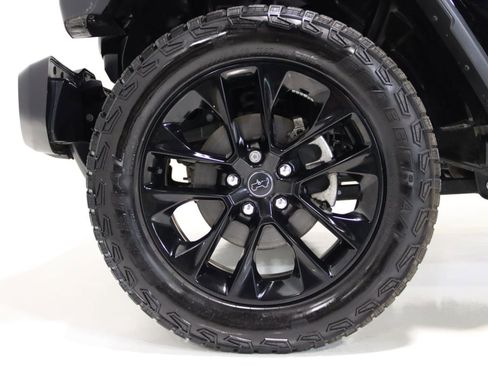 Used 2024 Jeep Gladiator Sport AWD/4WD image 73