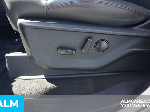 Used 2025 Ford Expedition Active AWD/4WD image 38