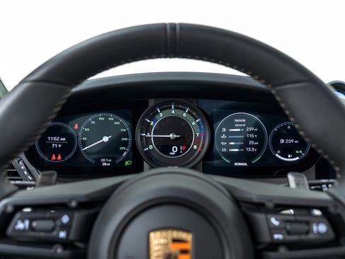 Used 2025 Porsche 911 Turbo S image 27