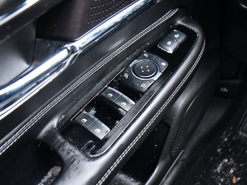 Used 2023 Lincoln Corsair Reserve w/ Equipment Group 201A image 24