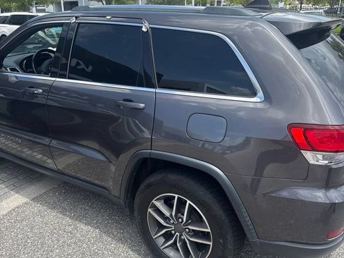 Used 2020 Jeep Grand Cherokee Laredo w/ Security & Convenience Group RWD image 15