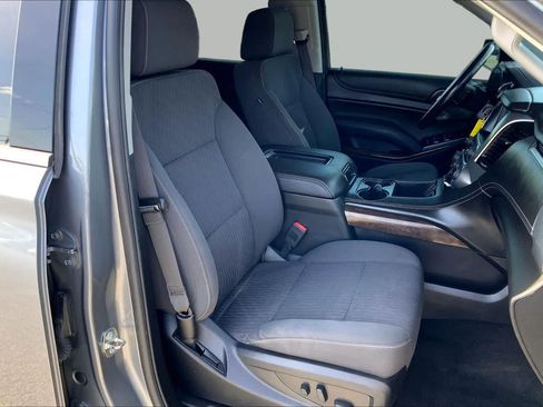 Used 2018 Chevrolet Tahoe LS RWD image 9