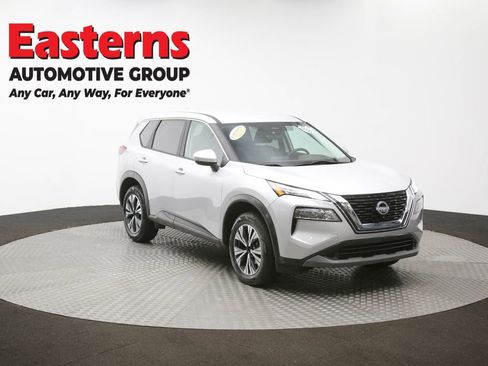 Used 2023 Nissan Rogue SV image 48