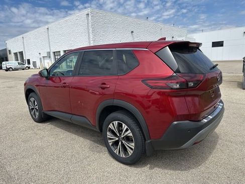 Used 2023 Nissan Rogue SV AWD/4WD image 5