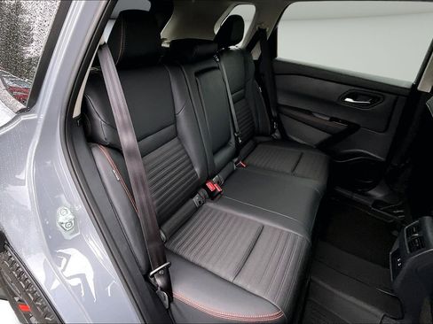 New 2026 Nissan Rogue SV AWD/4WD image 9