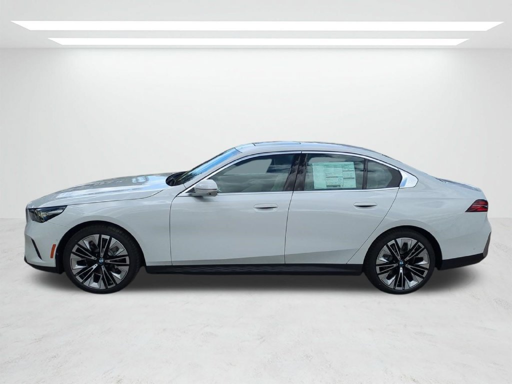 New 2027 BMW 530i w/ Premium Package RWD image 7